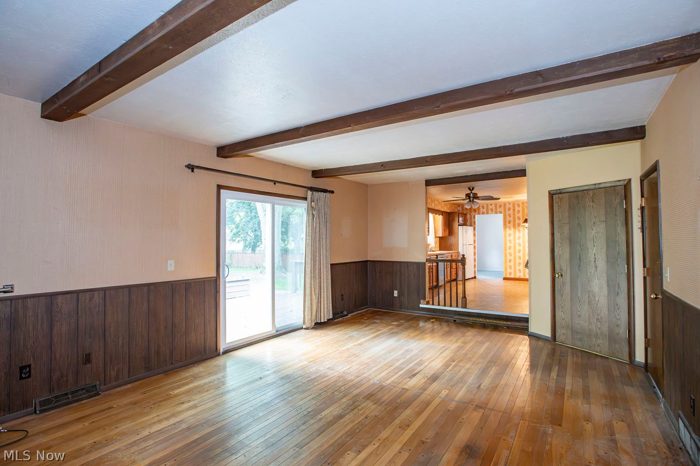 6869 Chadbourne Drive North Olmsted OH 44070