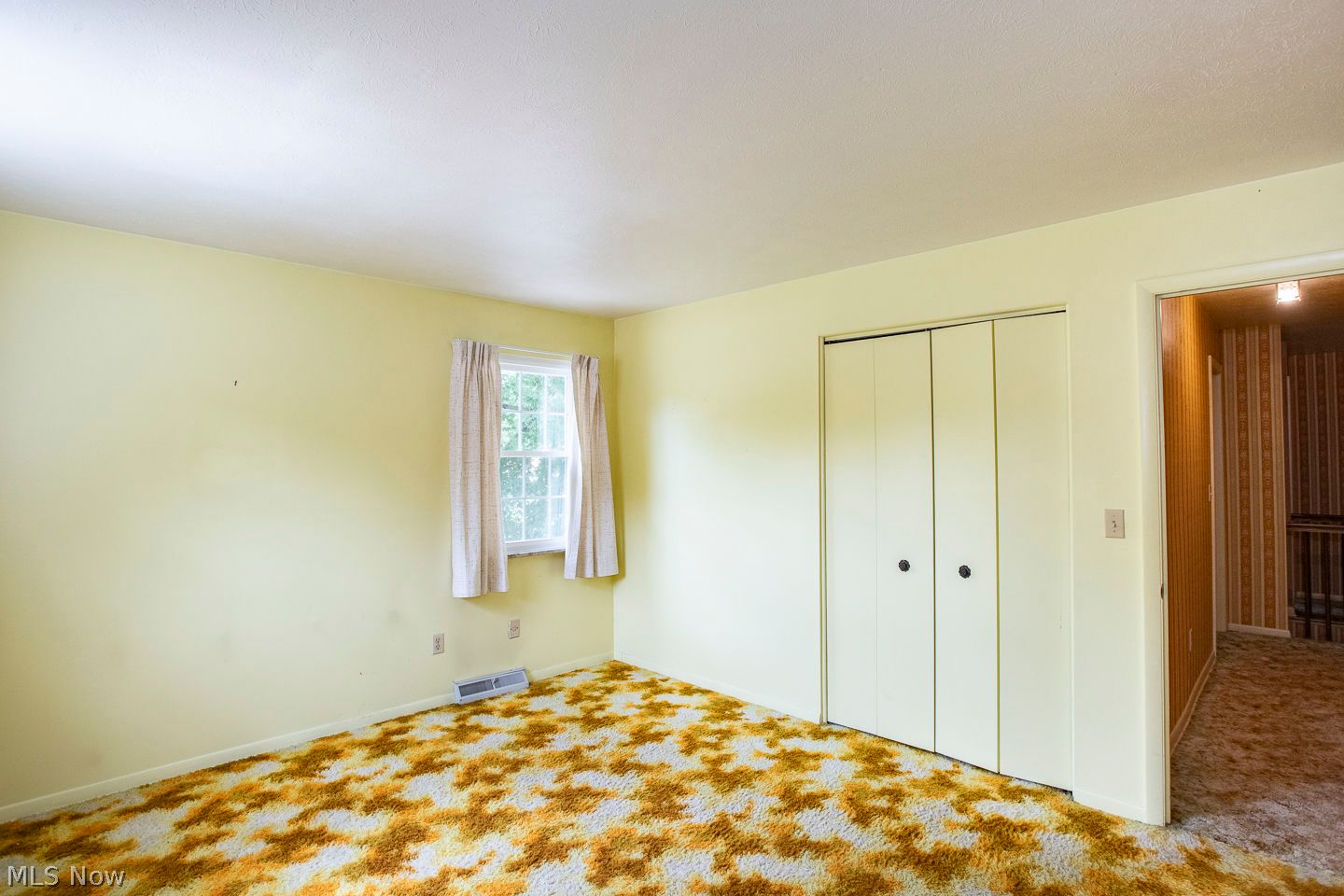 6869 Chadbourne Drive North Olmsted OH 44070