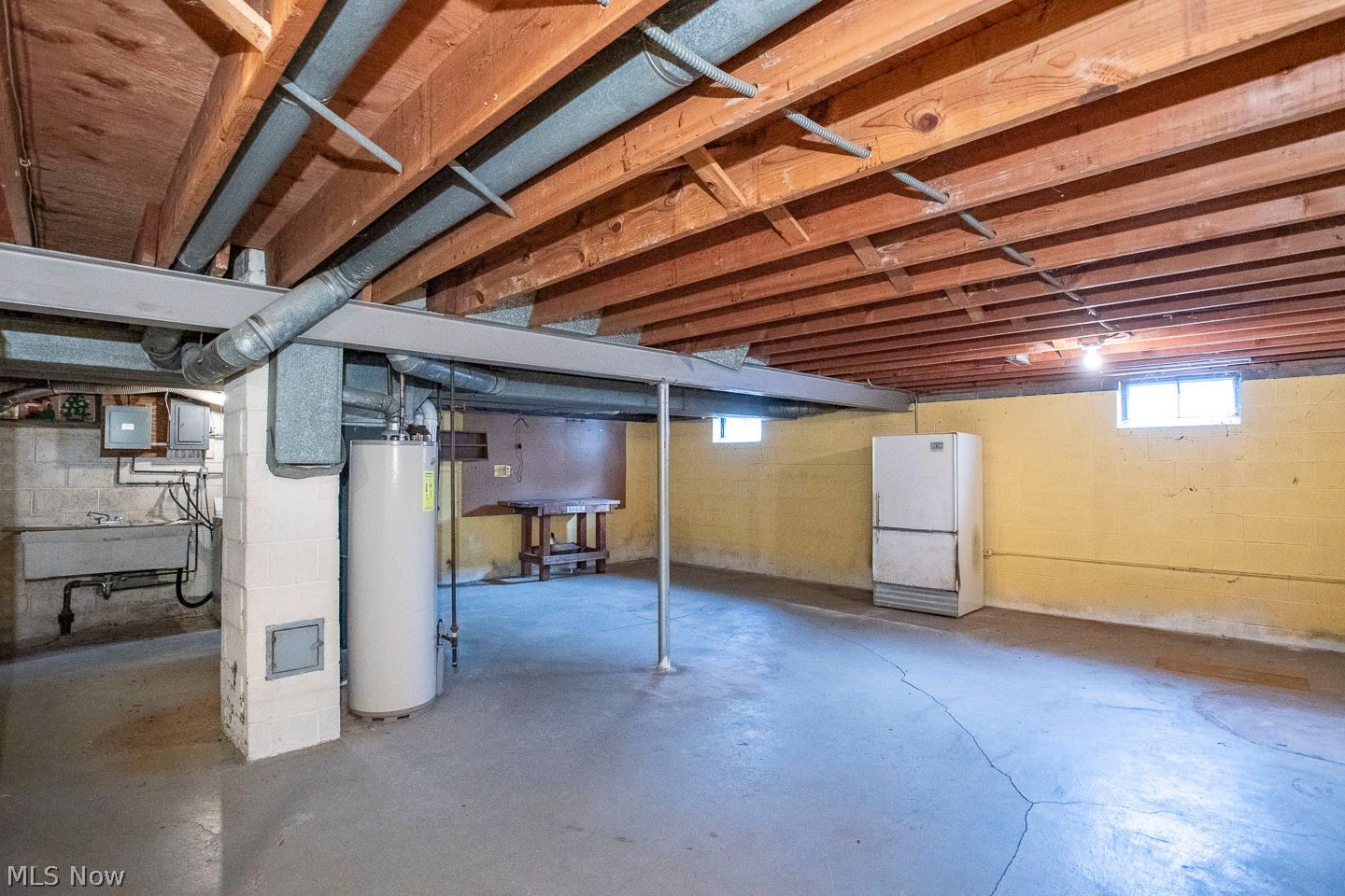 6869 Chadbourne Drive North Olmsted OH 44070