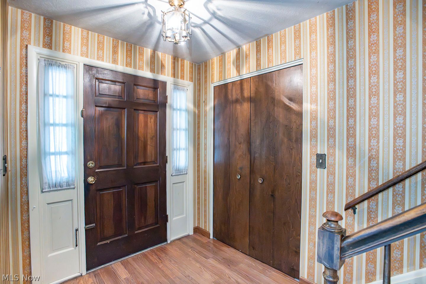 6869 Chadbourne Drive North Olmsted OH 44070