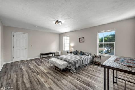 196 Olivet Avenue Akron OH 44319