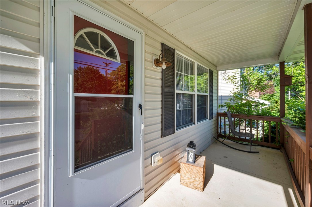 196 Olivet Avenue Akron OH 44319