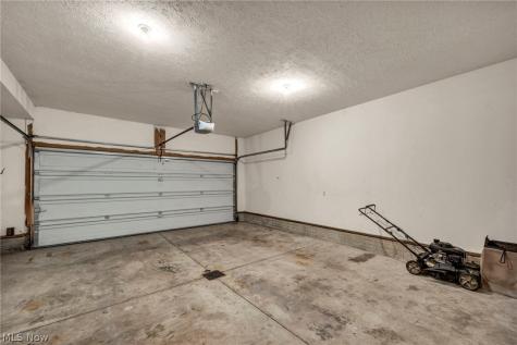 196 Olivet Avenue Akron OH 44319