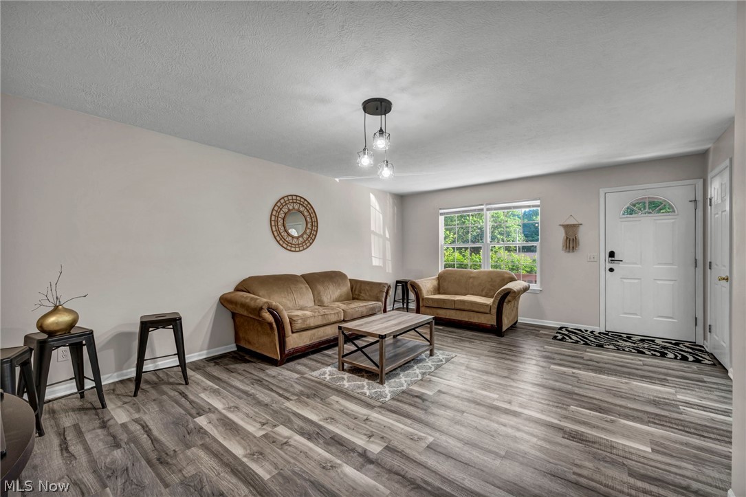 196 Olivet Avenue Akron OH 44319