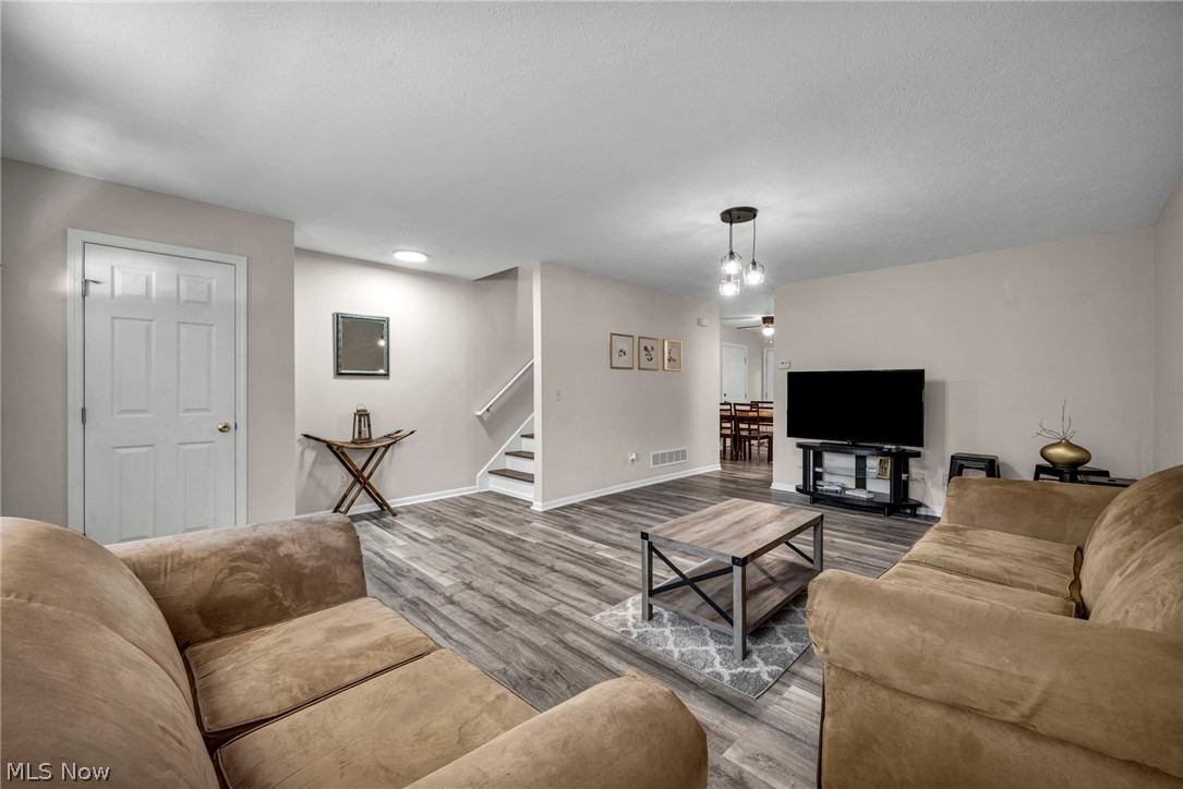 196 Olivet Avenue Akron OH 44319