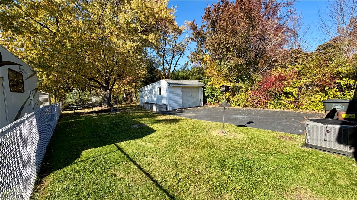1584 Winchester Road Lyndhurst OH 44124