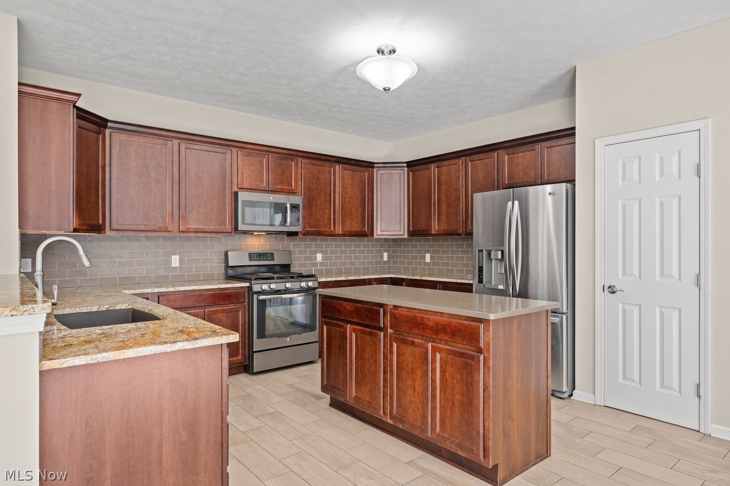33287 Westbrooke Circle Avon Lake OH 44012