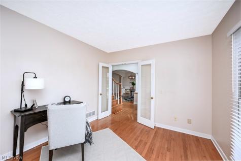 1257 Muchney Circle Akron OH 44312