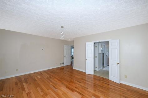 1257 Muchney Circle Akron OH 44312