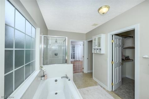 1257 Muchney Circle Akron OH 44312
