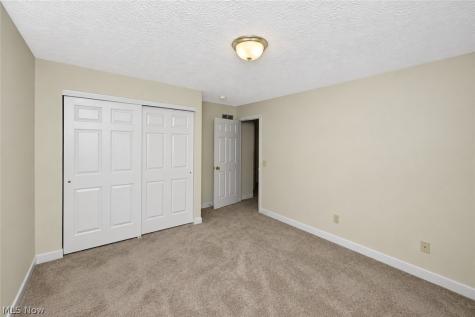 1257 Muchney Circle Akron OH 44312