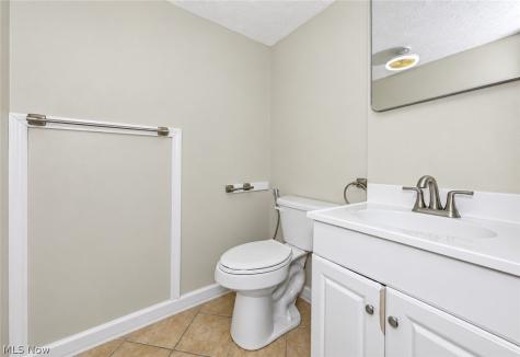 1257 Muchney Circle Akron OH 44312