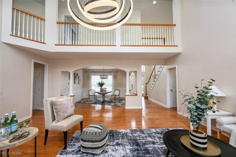 1257 Muchney Circle Akron OH 44312