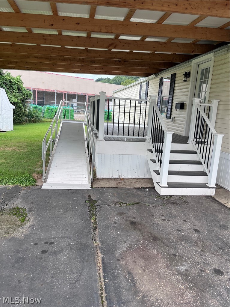 777 1/2 S 2nd Street Coshocton OH 43812