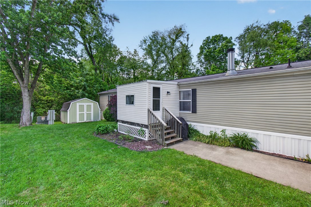110 NW Lebanon Road Dalton OH 44618