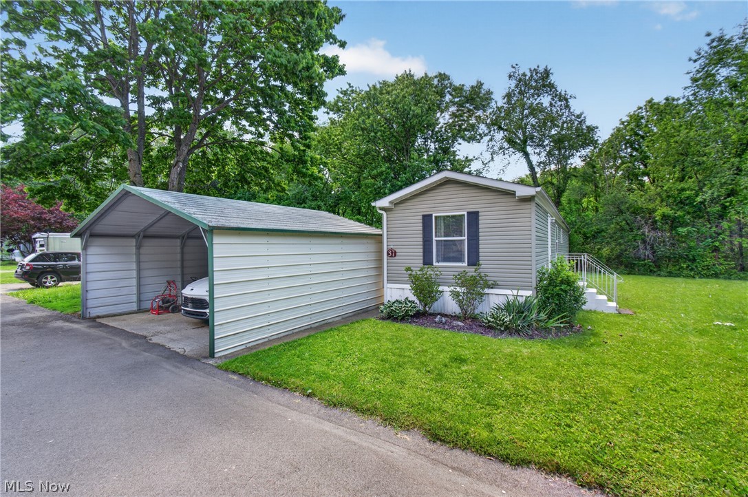 110 NW Lebanon Road Dalton OH 44618