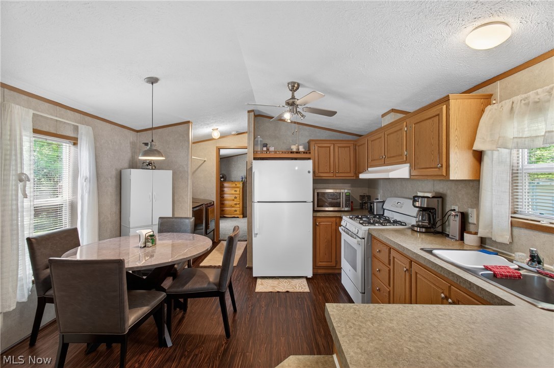 110 NW Lebanon Road Dalton OH 44618