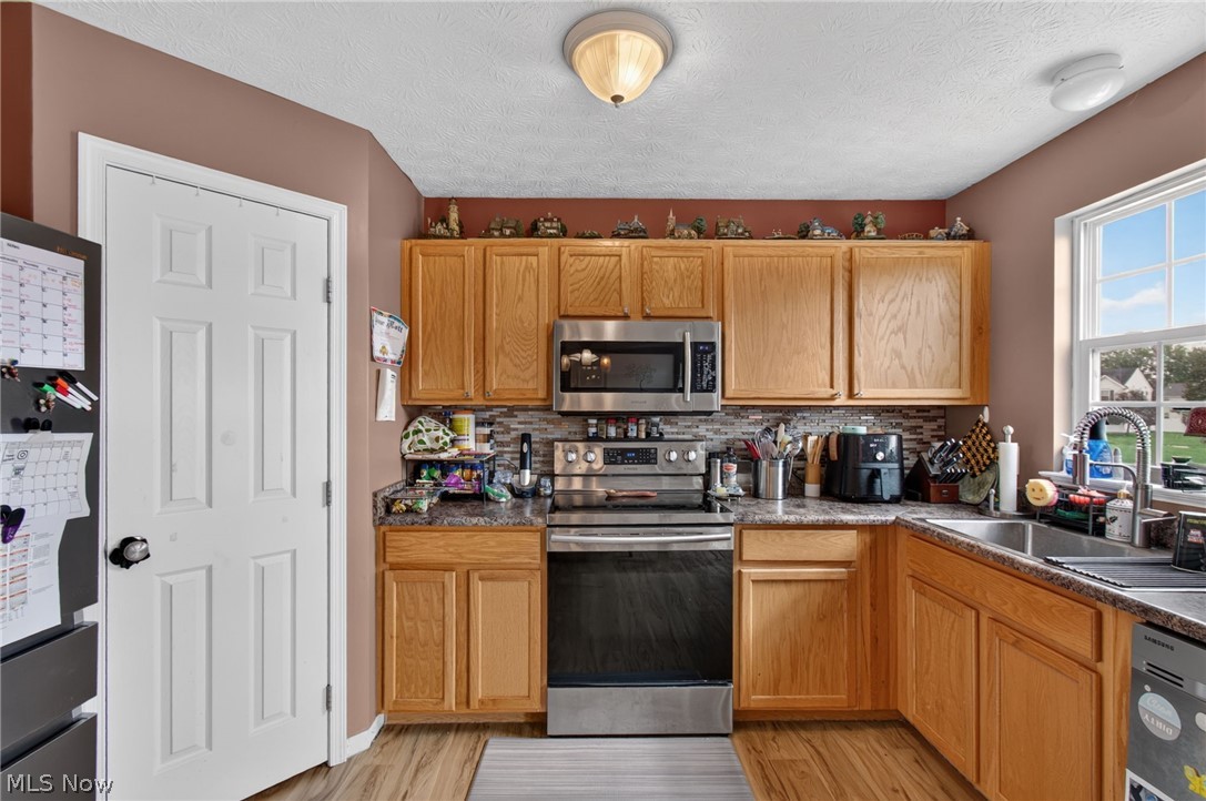 2698 Dutch Circle NE Canton OH 44721