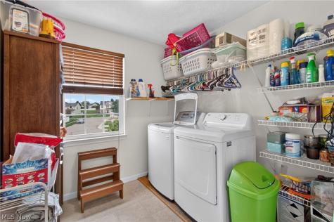 2698 Dutch Circle NE Canton OH 44721