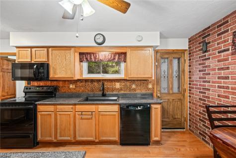 1973 Pinewood Drive Brunswick OH 44212