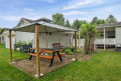 1973 Pinewood Drive Brunswick OH 44212