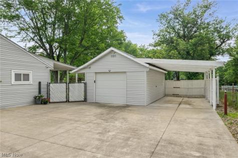 1973 Pinewood Drive Brunswick OH 44212