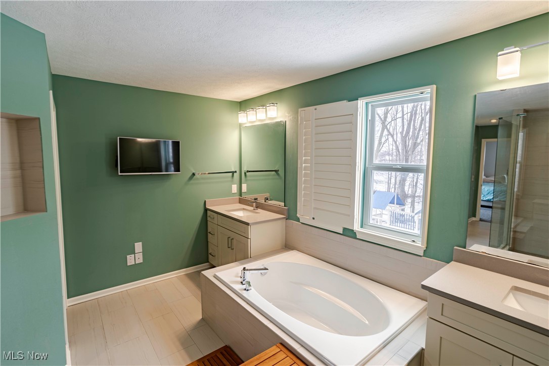 36345 Capri Lane North Ridgeville OH 44039