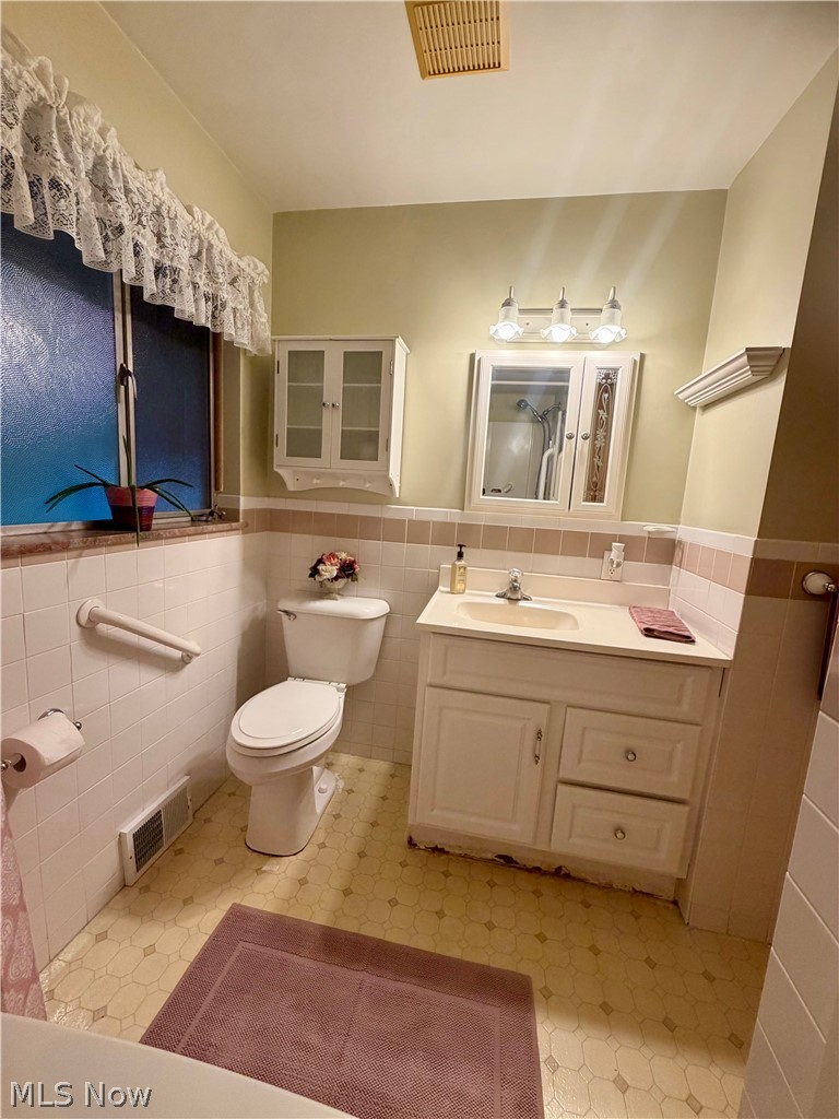 6597 Mackenzie Road North Olmsted OH 44070