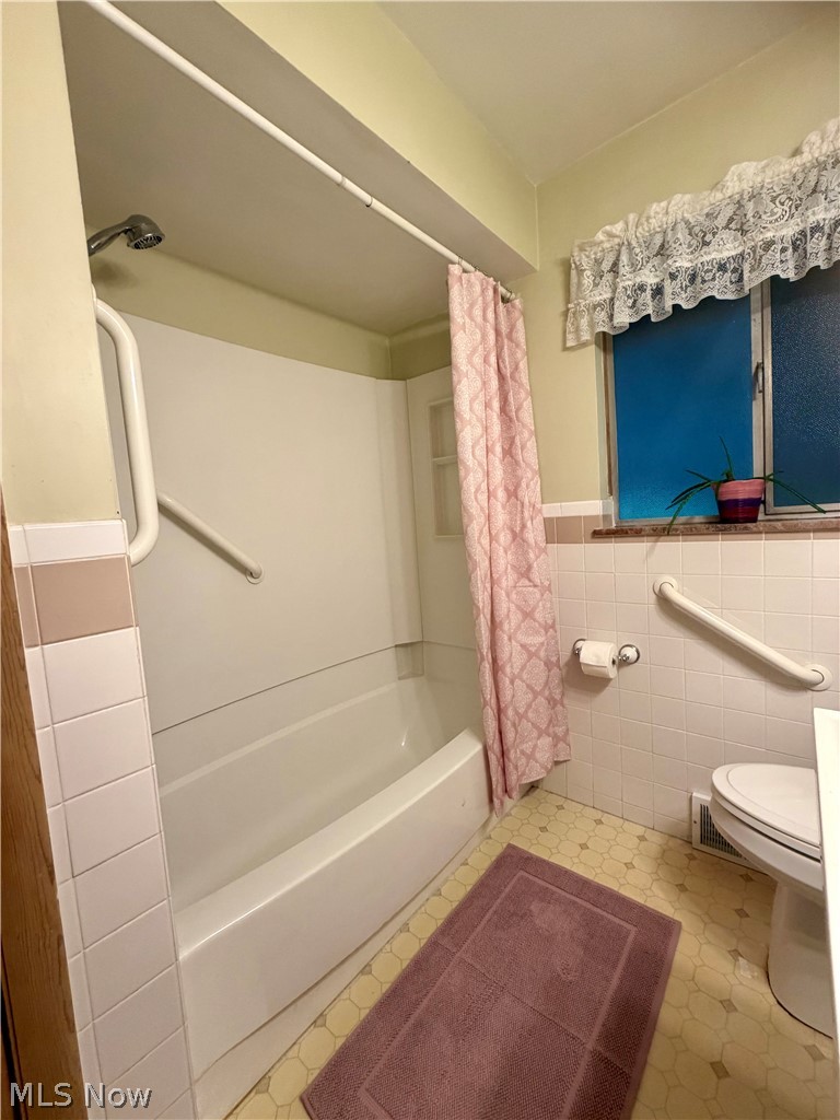 6597 Mackenzie Road North Olmsted OH 44070