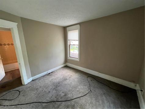1611 10th Street SW Canton OH 44706