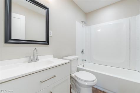 2100 Delmore Street Cuyahoga Falls OH 44221