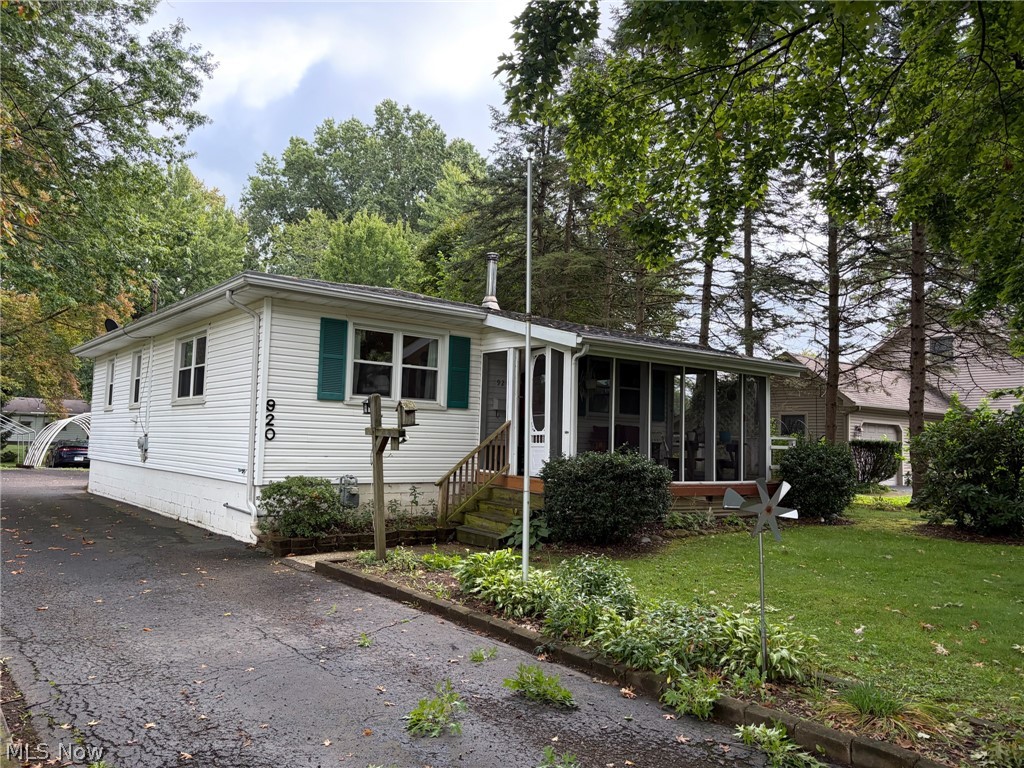 920 Morris Avenue Salem OH 44460