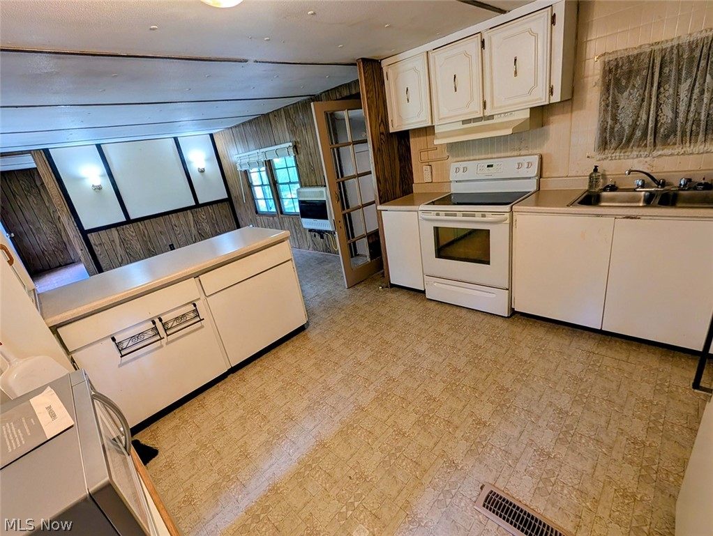 3102 Canton Road NW Carrollton OH 44615