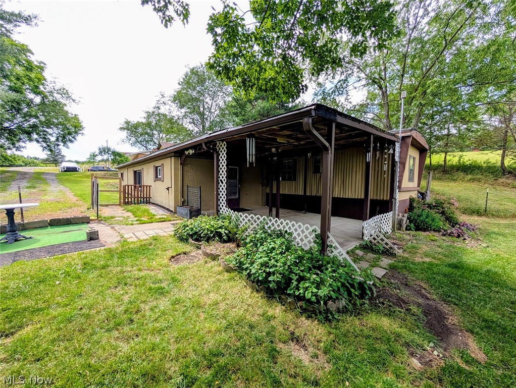 3102 Canton Road NW Carrollton OH 44615