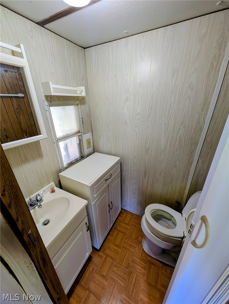 3102 Canton Road NW Carrollton OH 44615