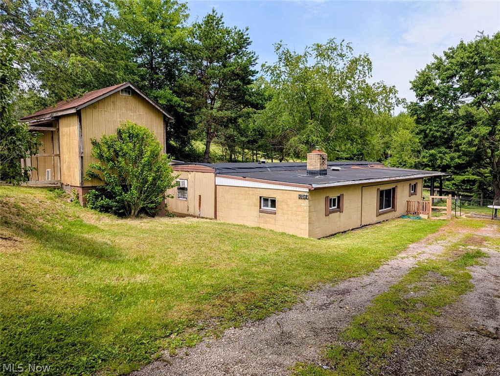 3102 Canton Road NW Carrollton OH 44615
