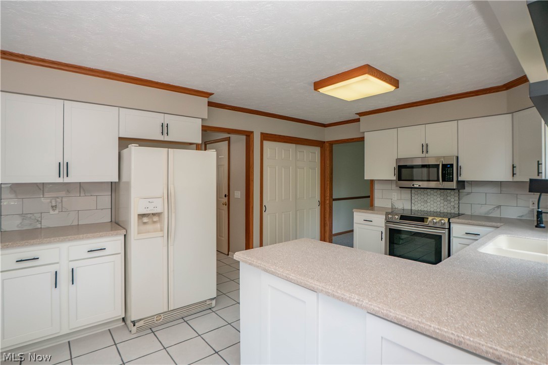 6104 Shipslanding Avenue NW Canton OH 44718