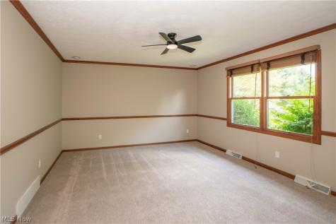 6104 Shipslanding Avenue NW Canton OH 44718