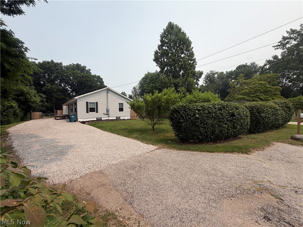 40 Tuckmere Drive Painesville OH 44077