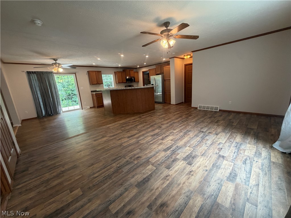 40 Tuckmere Drive Painesville OH 44077