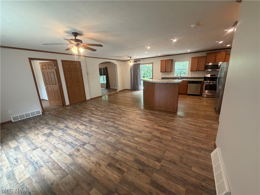 40 Tuckmere Drive Painesville OH 44077