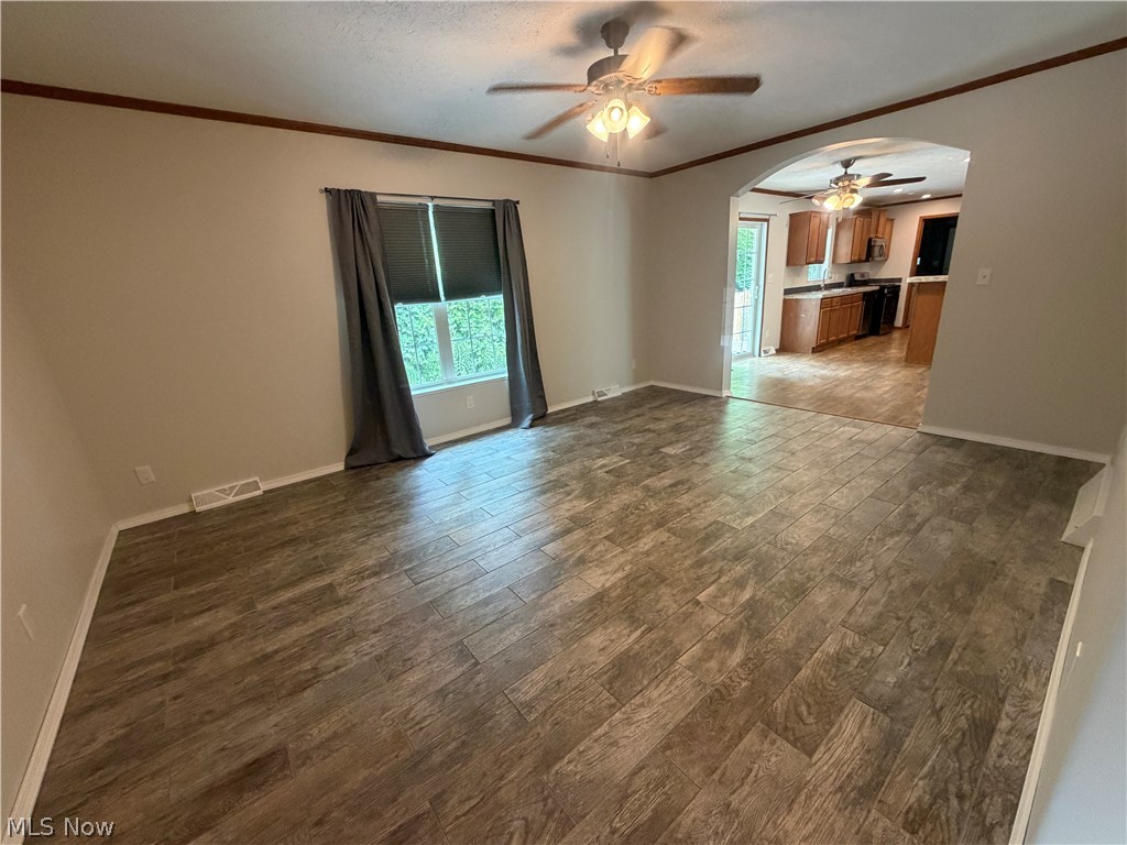 40 Tuckmere Drive Painesville OH 44077