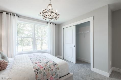 527 Port Side Drive Avon Lake OH 44012