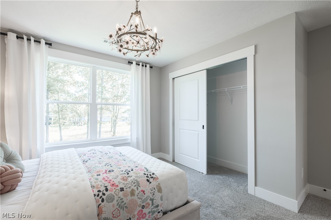 527 Port Side Drive Avon Lake OH 44012