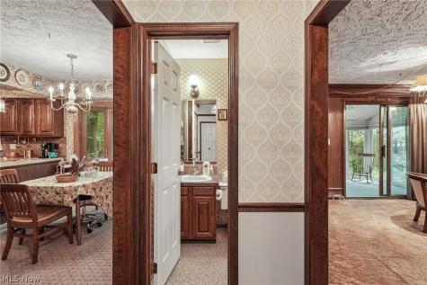4188 Idlebrook Drive Akron OH 44333