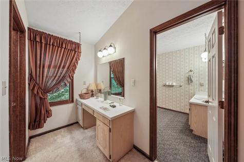 4188 Idlebrook Drive Akron OH 44333