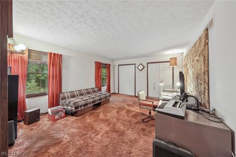 4188 Idlebrook Drive Akron OH 44333