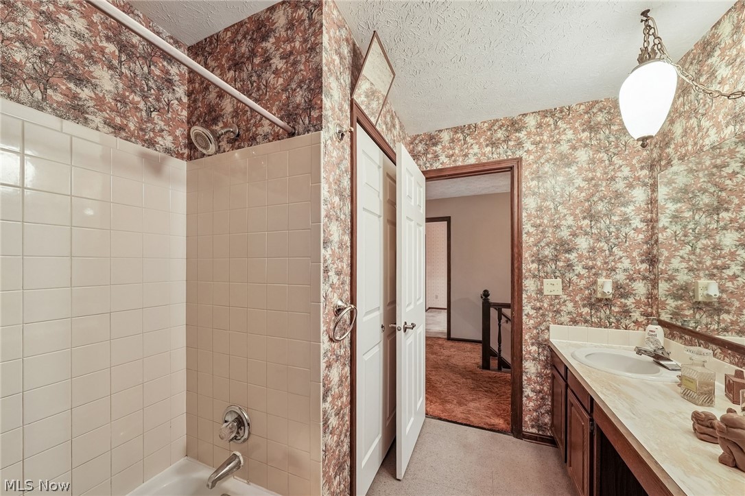 4188 Idlebrook Drive Akron OH 44333