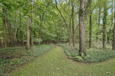 4188 Idlebrook Drive Akron OH 44333
