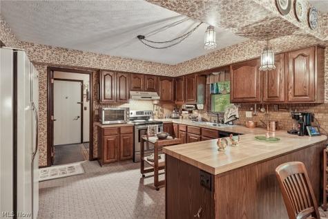 4188 Idlebrook Drive Akron OH 44333